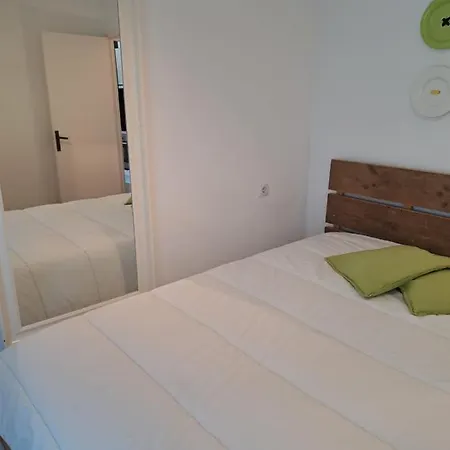 Apartment Gloria Crespo Pattaya 3 *