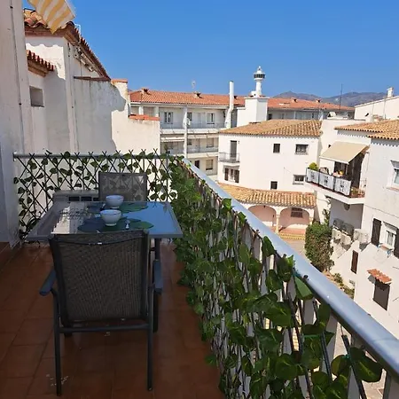 Gloria Crespo Pattaya 3 Apartment *