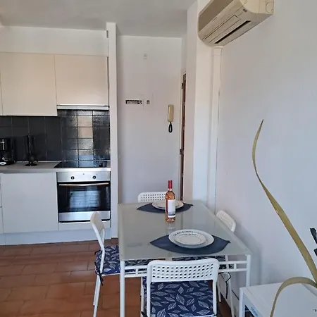 Gloria Crespo Pattaya 3 Apartment Empuriabrava