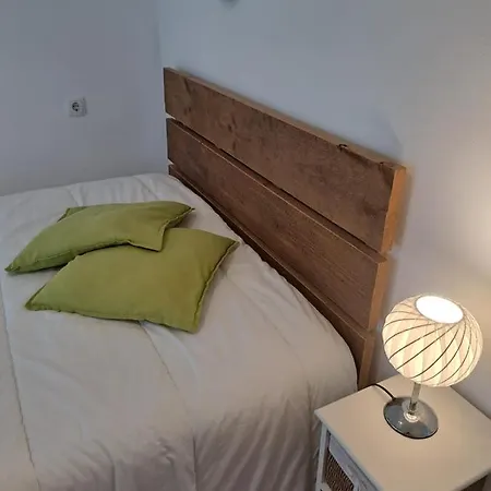 Gloria Crespo Pattaya 3 Apartment Empuriabrava